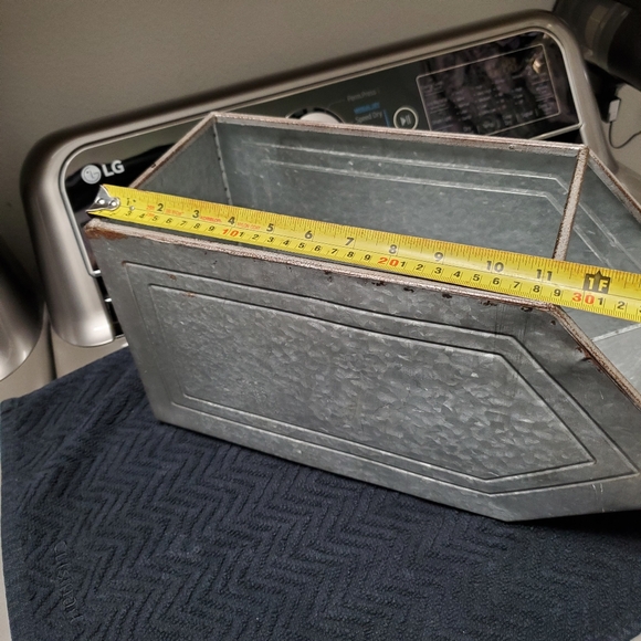 Farmhouse Galvanized Steel vintage Footed metal container L👀K - Picture 15 of 17